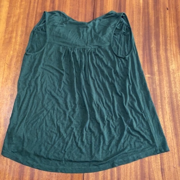 Flowy Tank Top - Like New! - Picture 5 of 11